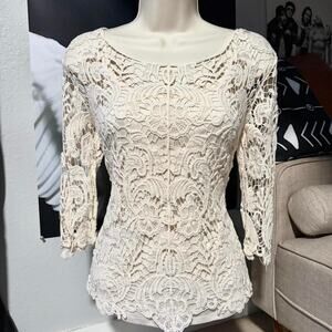 Adiva ivory lace top w